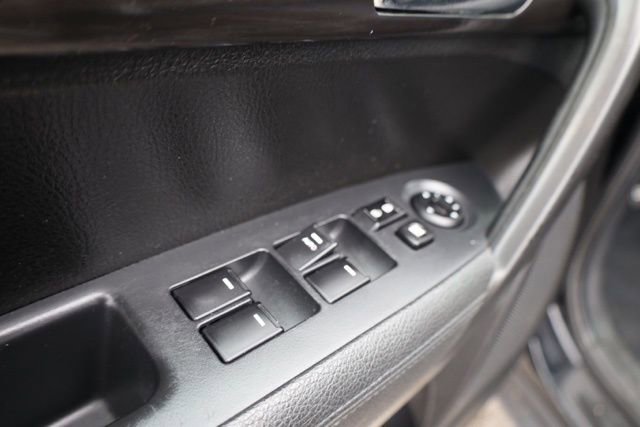 Used 2012 Kia Sorento LX w/ Third Row Pkg image 21