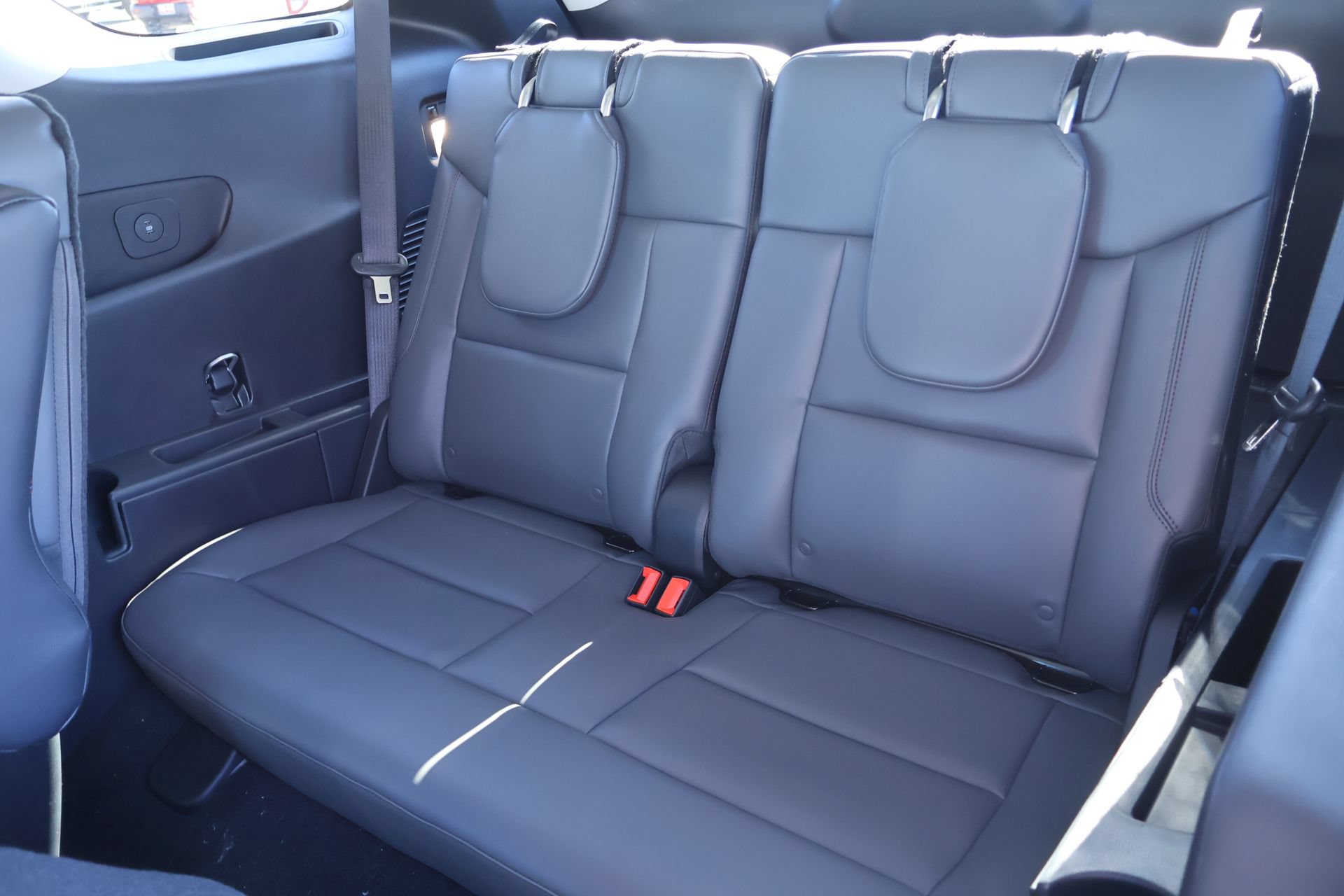 New 2026 Ford Explorer Active w/ Active Comfort Package RWD image 14