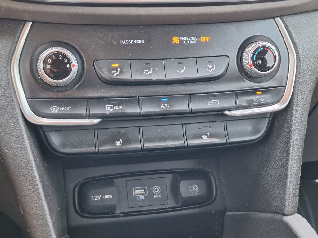 Used 2019 Hyundai Santa Fe SEL AWD/4WD image 22