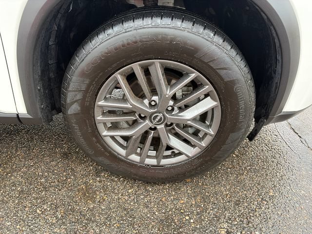 Used 2022 Nissan Rogue S AWD/4WD image 13