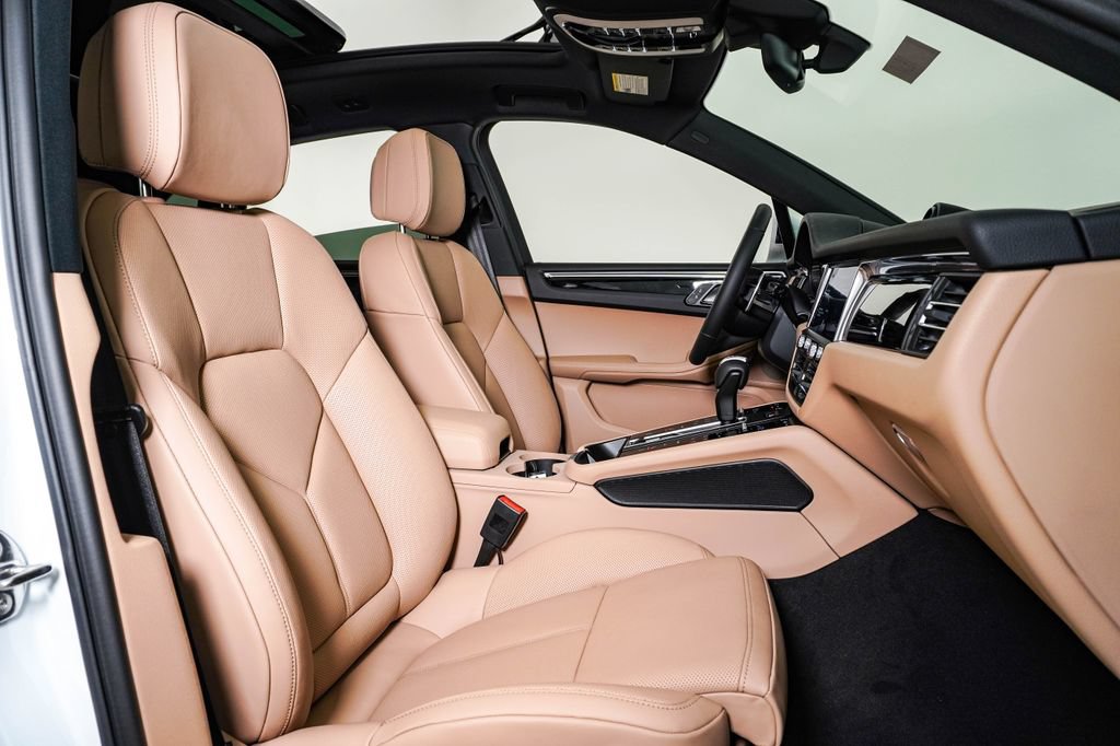 New 2026 Porsche Macan S AWD/4WD image 15
