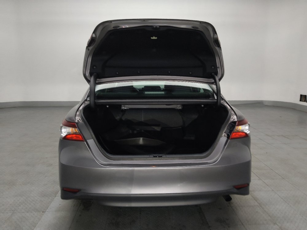 Used 2022 Toyota Camry LE image 29