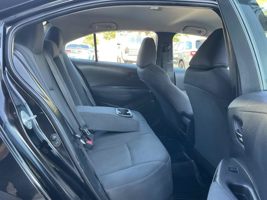Used 2022 Toyota Corolla LE FWD image 10