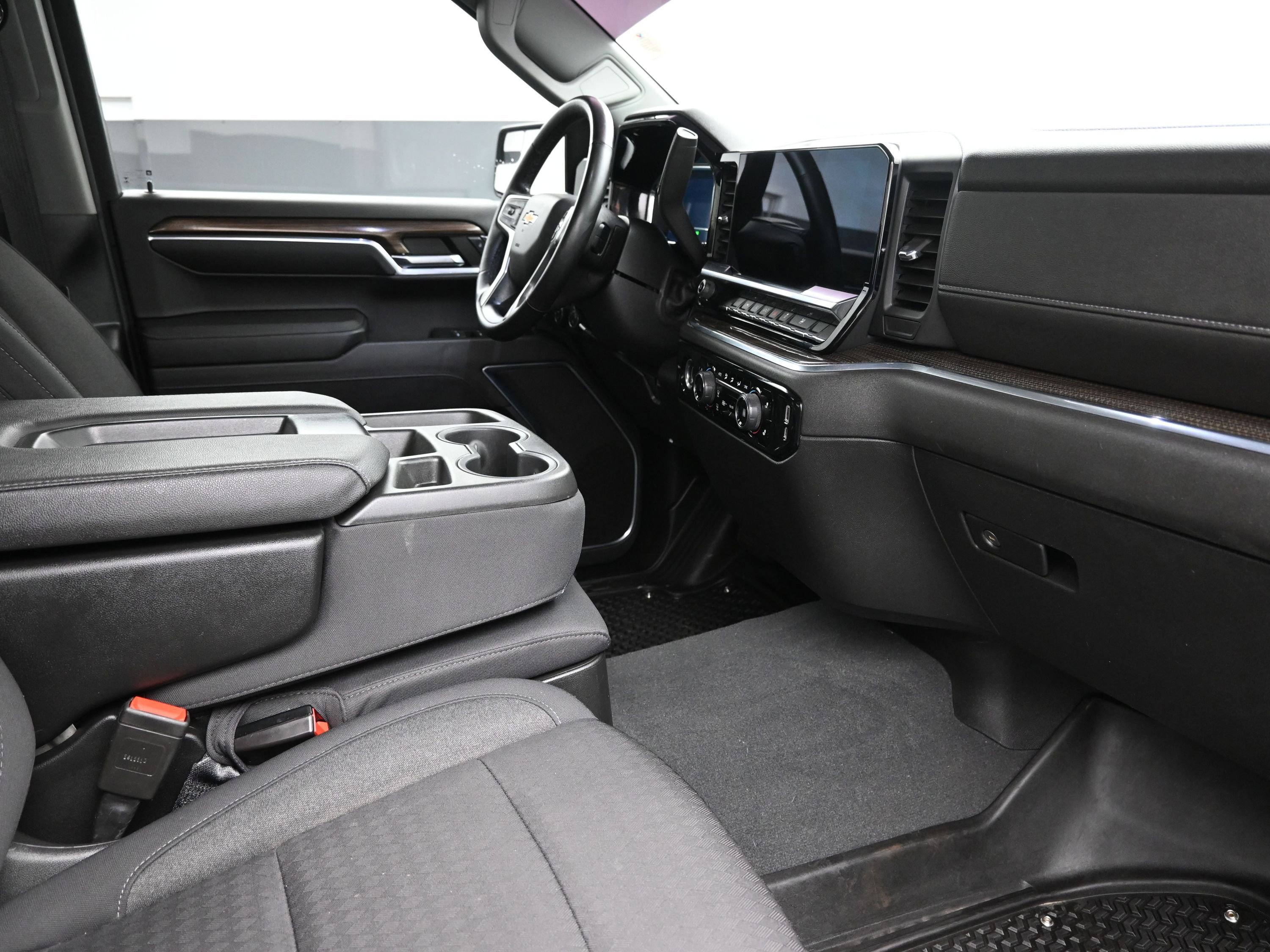 Used 2023 Chevrolet Silverado 1500 LT w/ Protection Package image 24