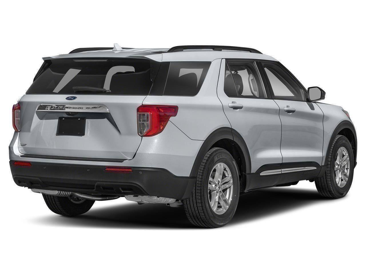 Used 2024 Ford Explorer XLT w/ Equipment Group 202A AWD/4WD image 84