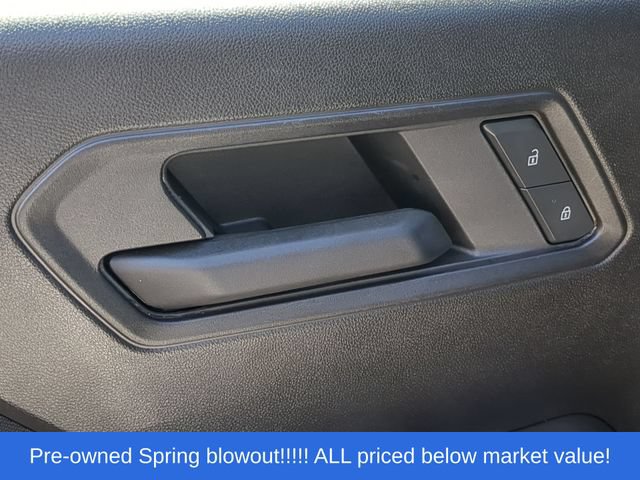 Used 2025 Chevrolet Colorado Trail Boss AWD/4WD image 21