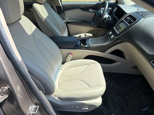 Used 2020 Lincoln Nautilus Reserve w/ Equipment Group 202A AWD/4WD image 15