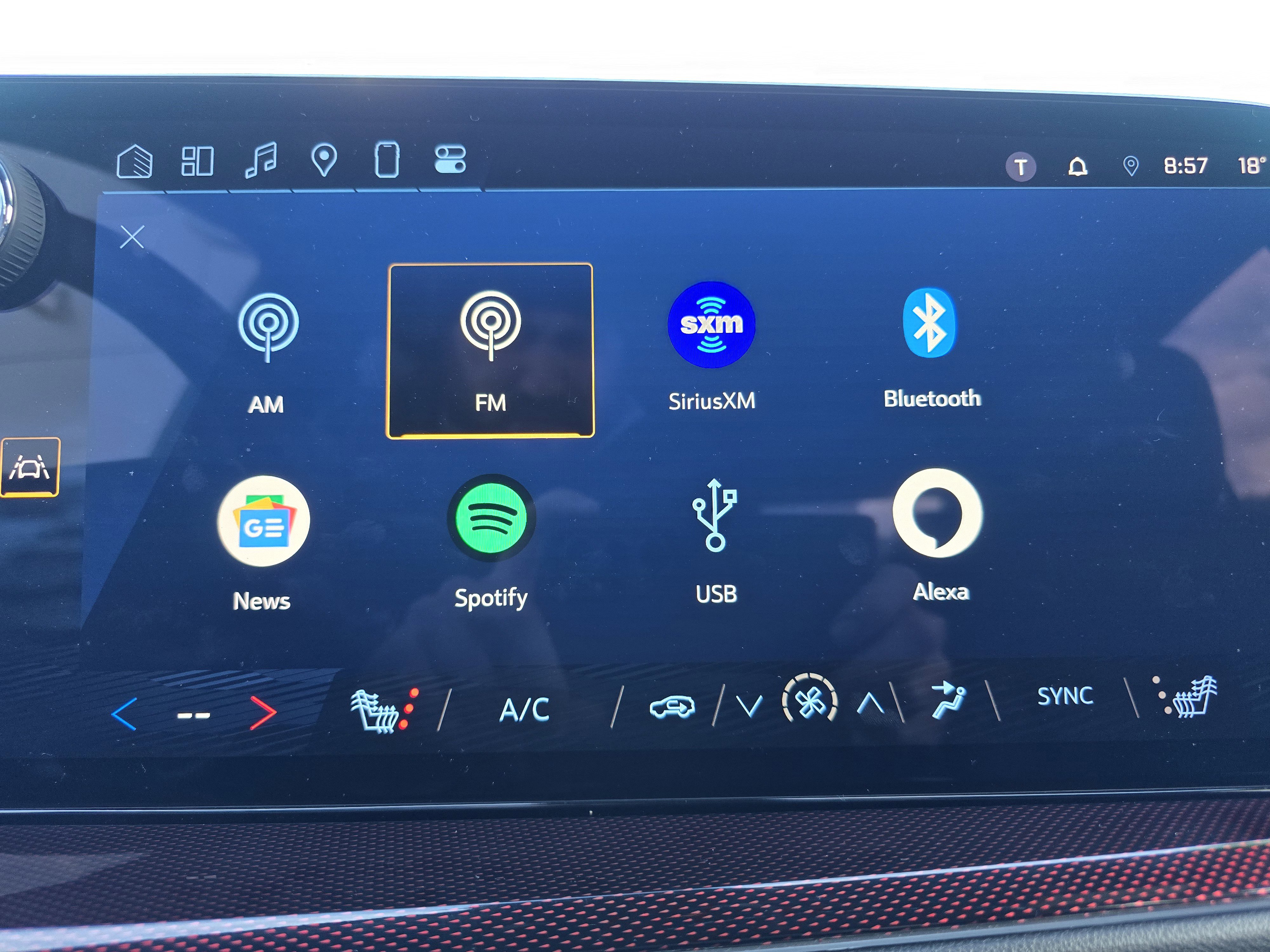 Used 2024 Chevrolet Traverse Z71 image 28