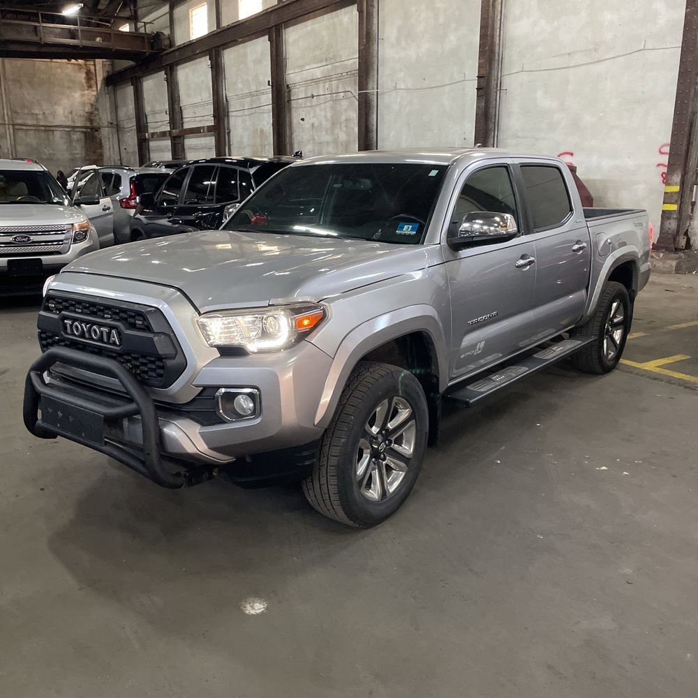 Used 2017 Toyota Tacoma Limited w/ Tow Package video 2