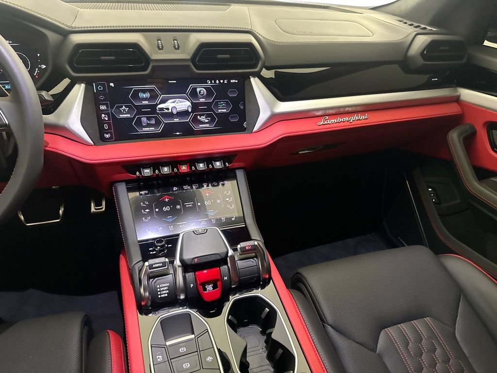 Used 2026 Lamborghini Urus S AWD/4WD image 25
