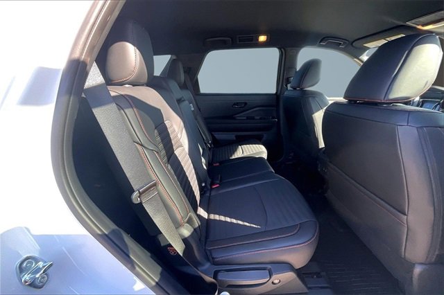 New 2026 Nissan Pathfinder Rock Creek image 10