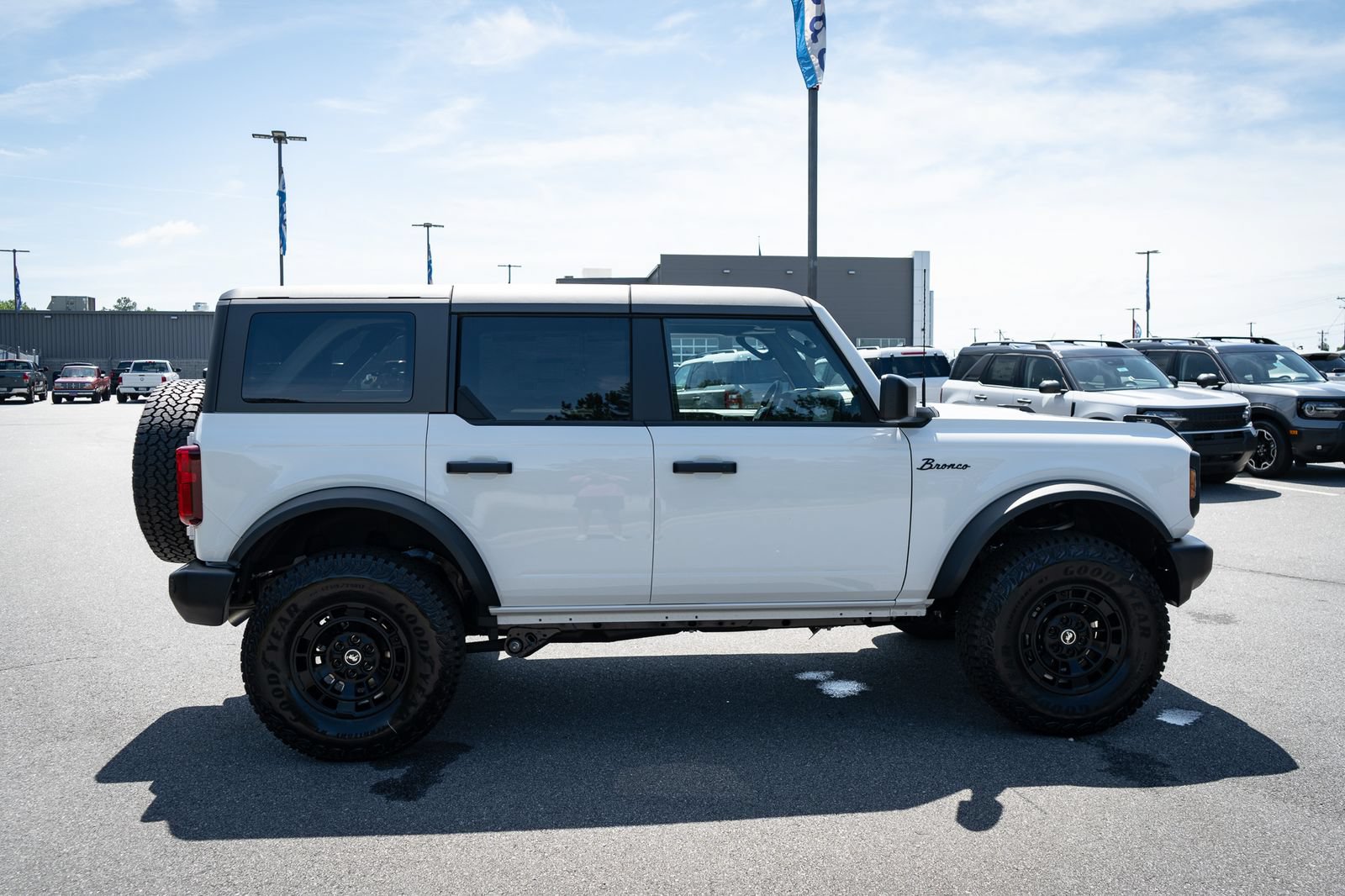 New 2026 Ford Bronco Big Bend AWD/4WD image 11