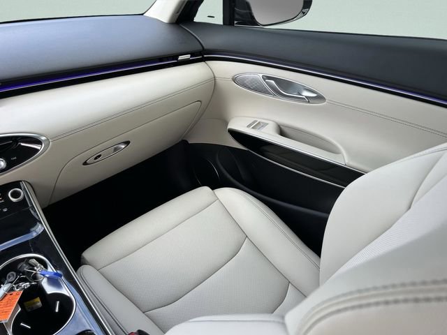 Used 2026 Genesis GV70 2.5T image 13