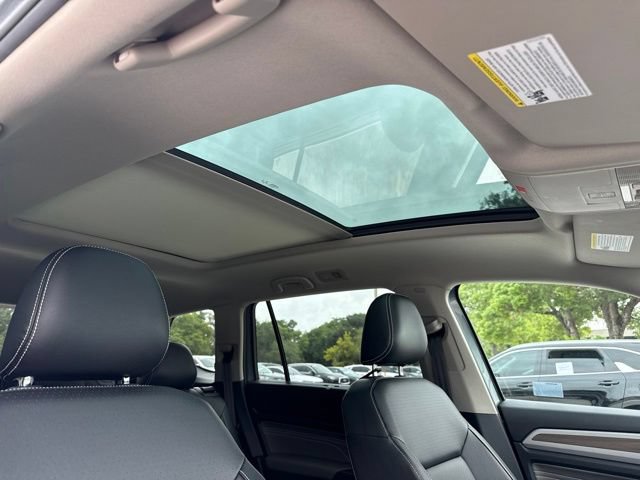 Used 2021 Volkswagen Atlas SEL FWD image 12