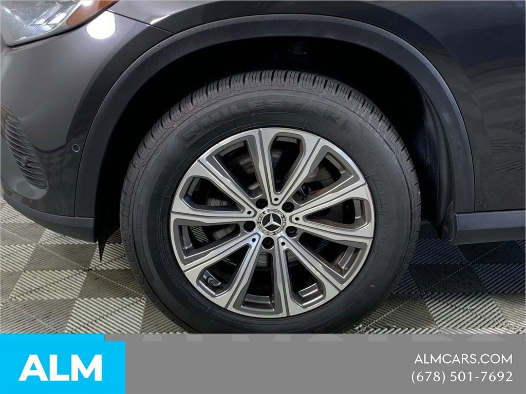 Used 2023 Mercedes-Benz GLC 300 image 18
