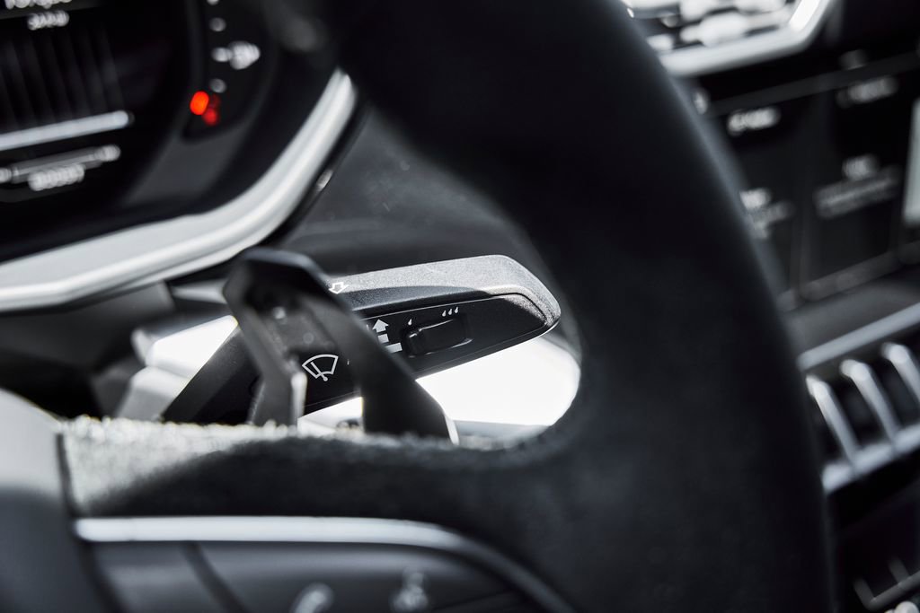 Used 2022 Lamborghini Urus AWD/4WD image 61