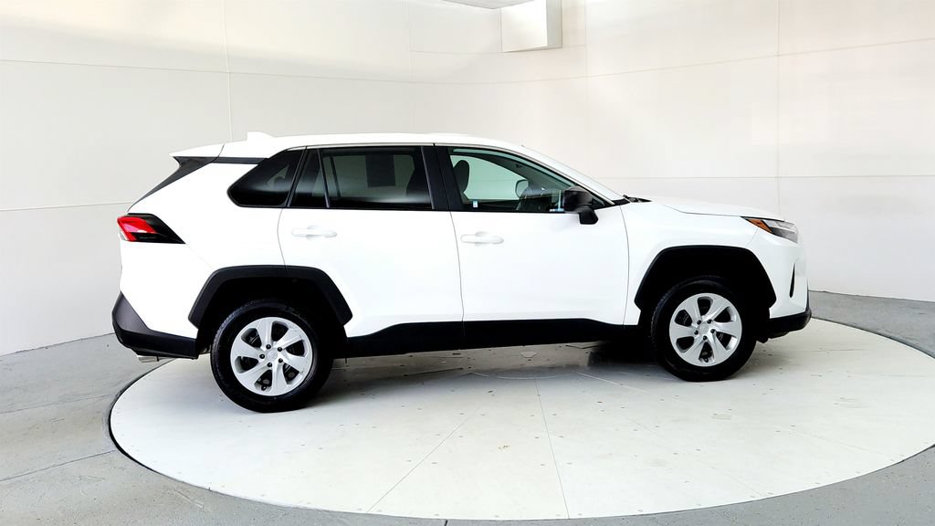 Certified 2024 Toyota RAV4 LE AWD/4WD image 6