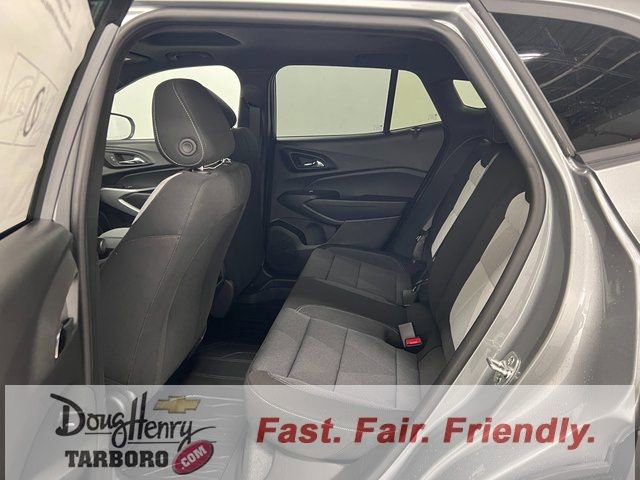 New 2026 Chevrolet Trax RS w/ Sunroof Package image 32