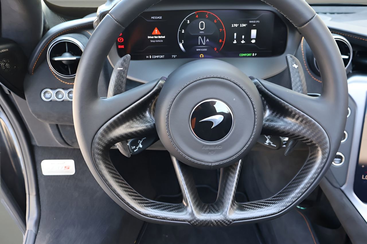 Used 2026 McLaren 750S Spider image 16