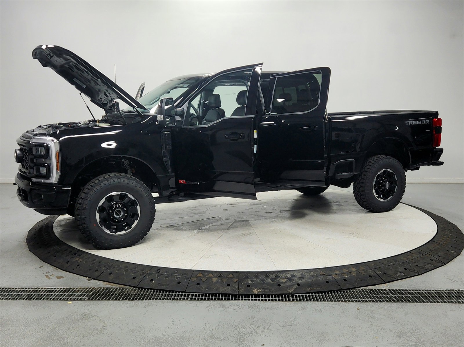 New 2026 Ford F250 Lariat image 11
