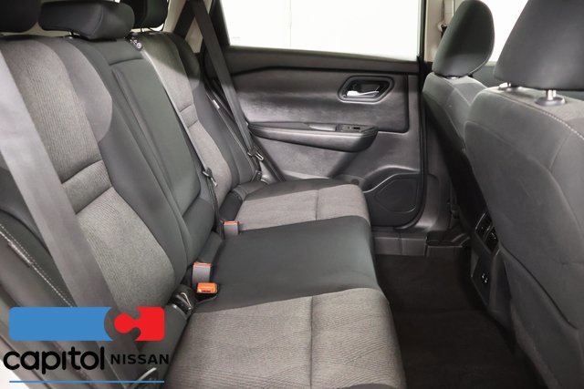 Certified 2024 Nissan Rogue SV FWD image 27