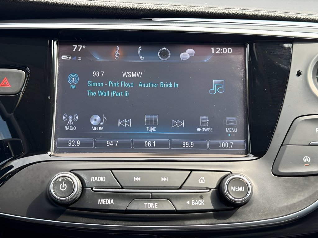 Used 2020 Buick Envision Essence FWD image 9