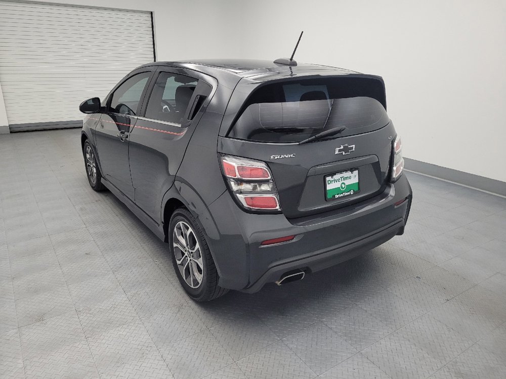 Used 2018 Chevrolet Sonic LT w/ Convenience Package FWD image 5