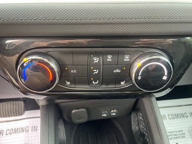 Used 2024 Chevrolet TrailBlazer LT w/ LT Cold Weather Package AWD/4WD image 20