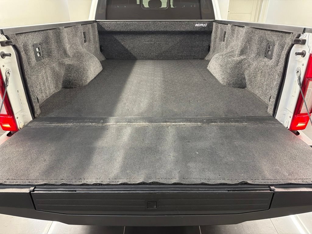 Used 2022 Ford F250 Lariat w/ Black Appearance Package AWD/4WD image 40