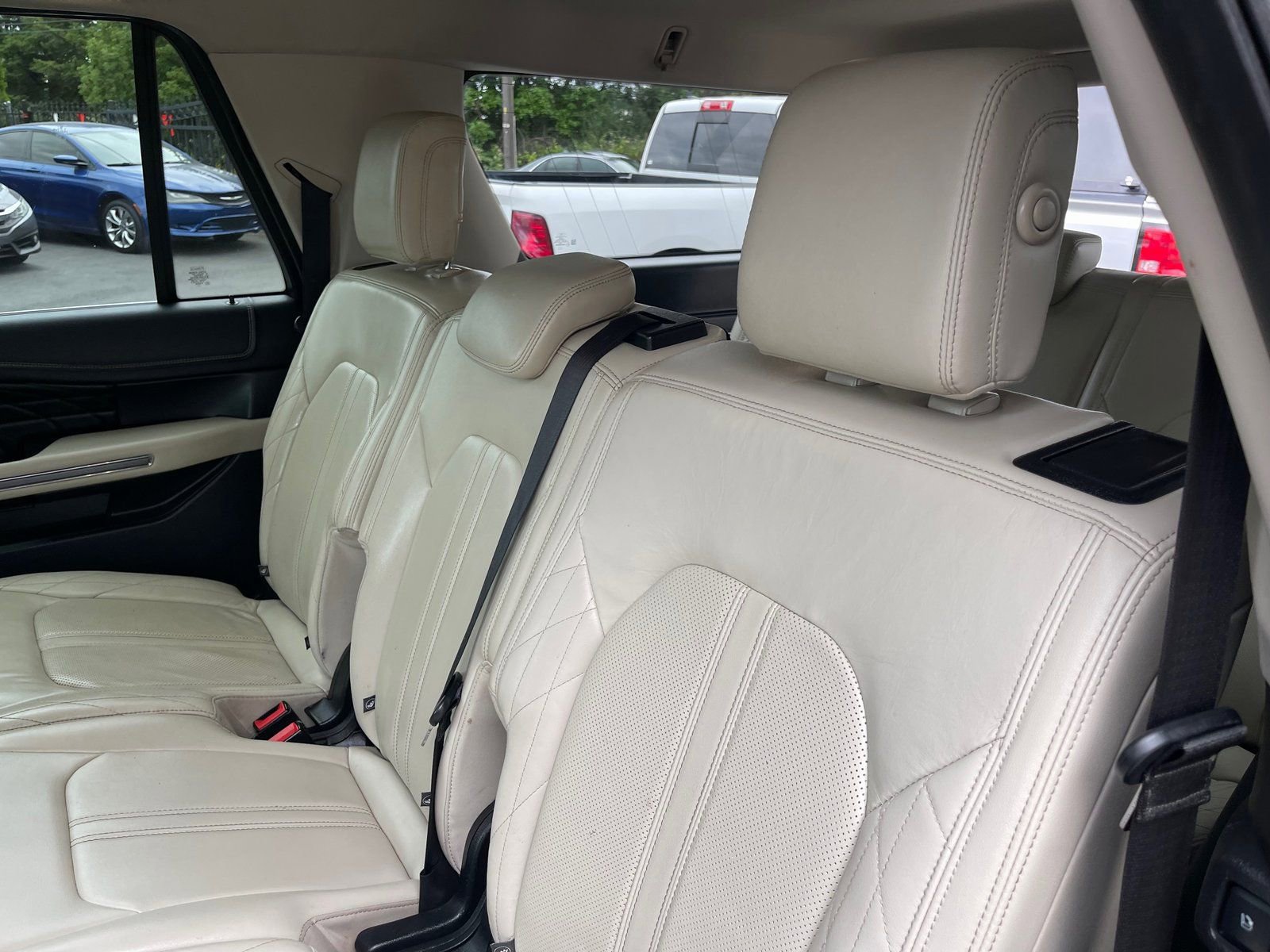 Used 2018 Ford Expedition Max Platinum AWD/4WD image 15