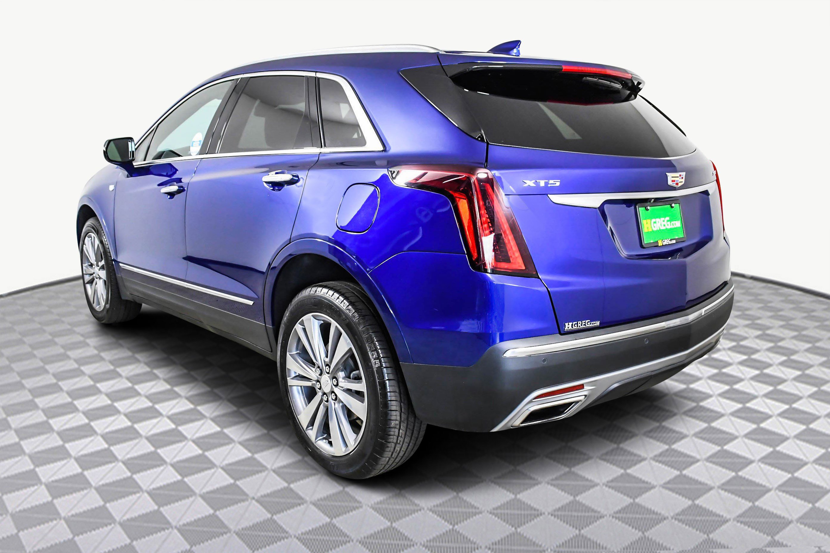 Used 2024 Cadillac XT5 Premium Luxury image 6