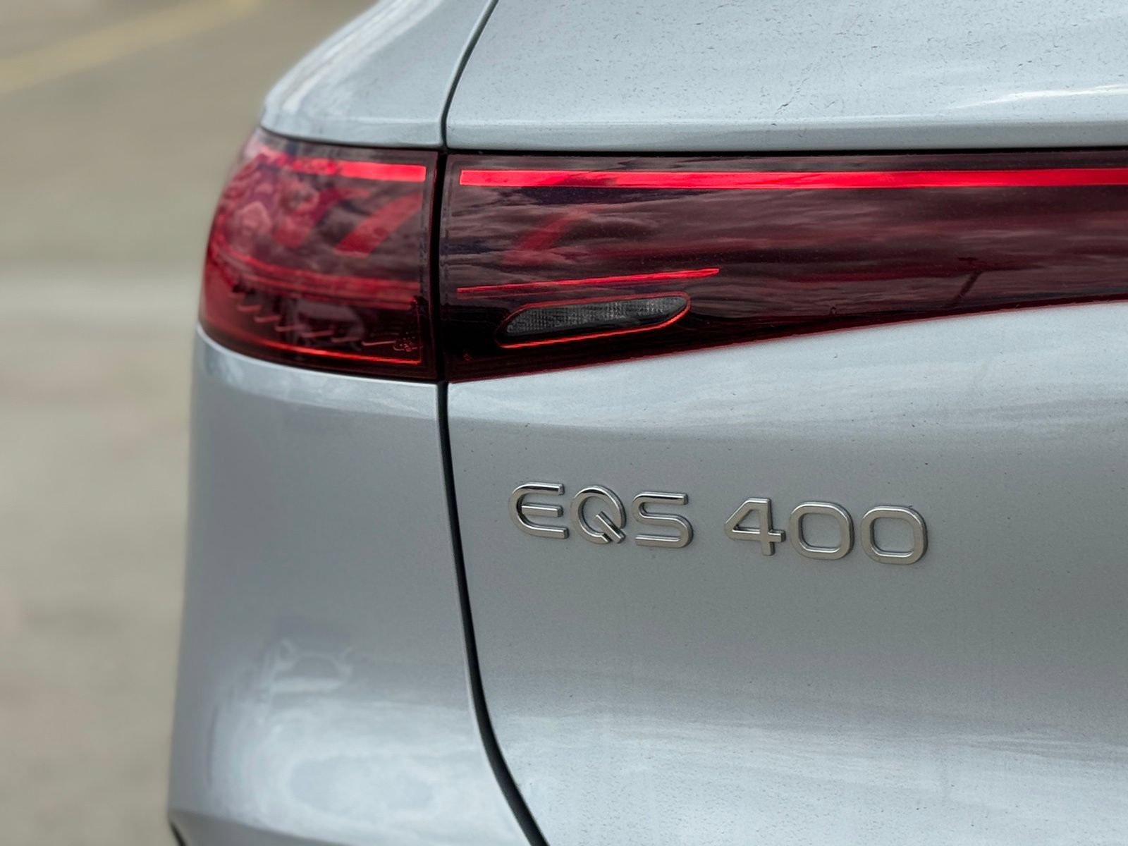 New 2026 Mercedes-Benz EQS 400 4MATIC SUV image 10