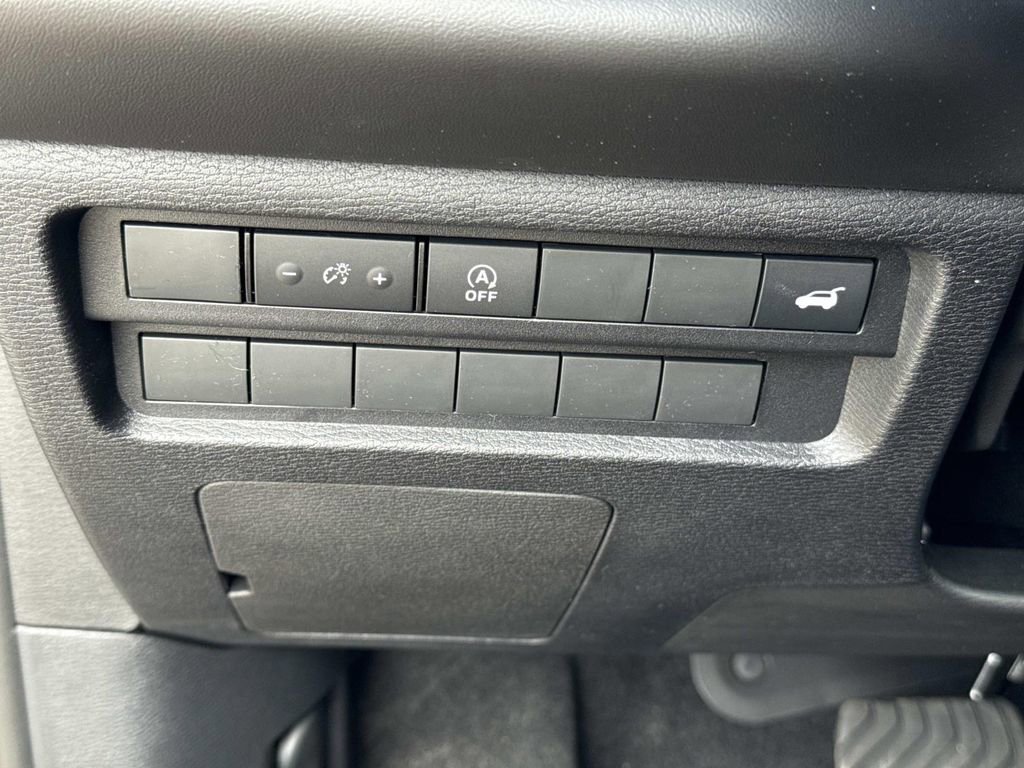 New 2026 Mitsubishi Outlander SE image 41