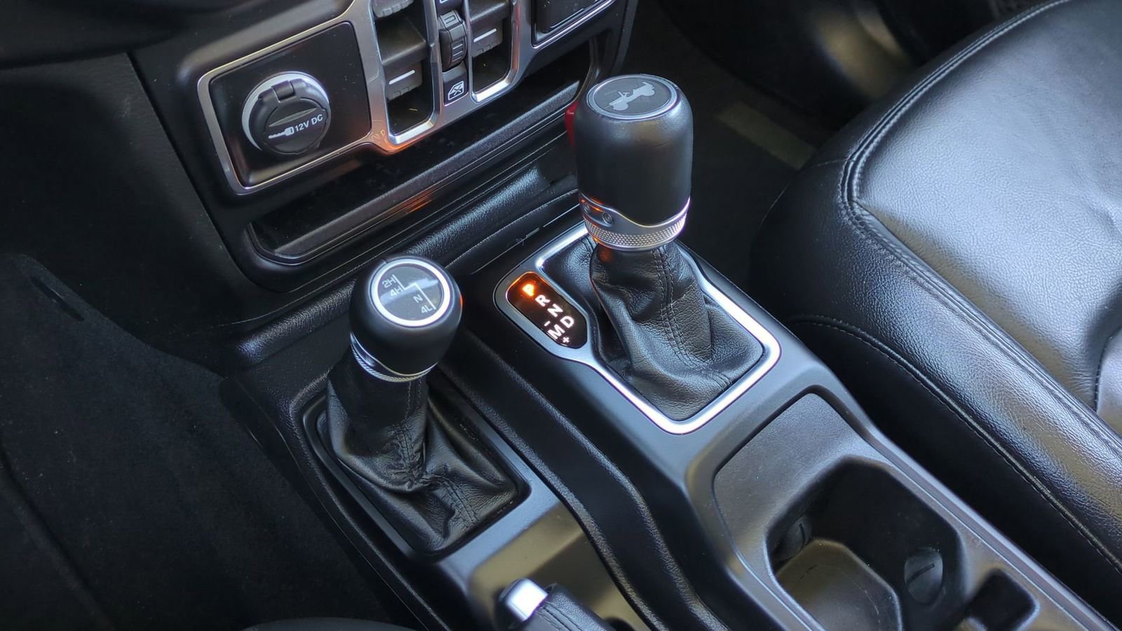 Used 2021 Jeep Wrangler Unlimited Sahara image 35