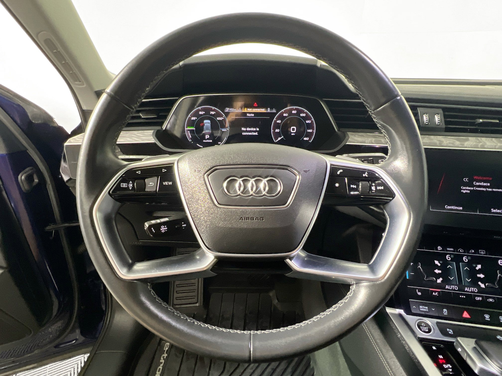 Used 2022 Audi e-tron Premium w/ Convenience Plus Package image 17