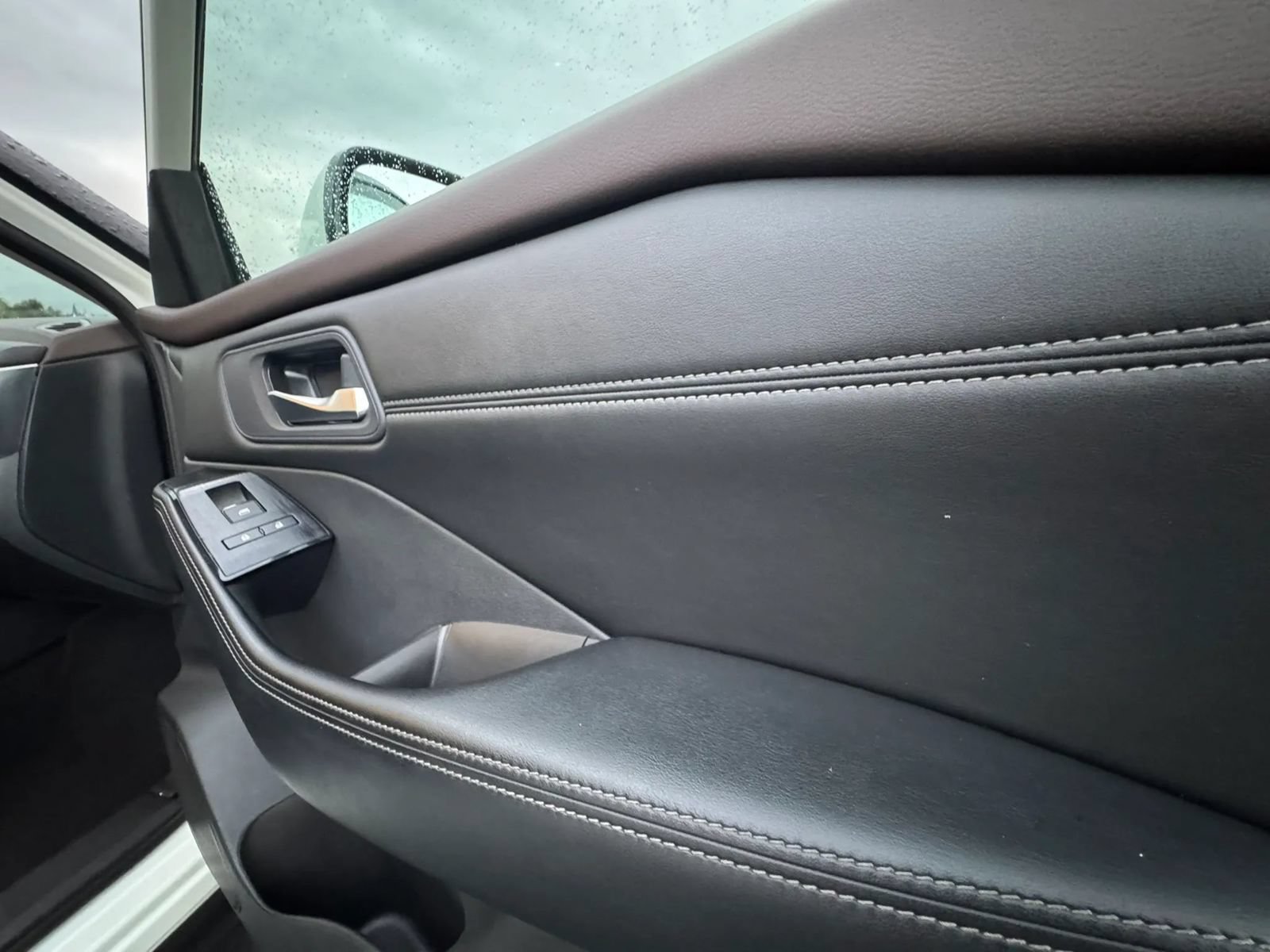 Used 2023 Nissan Rogue SV w/ SV Premium Package FWD image 27