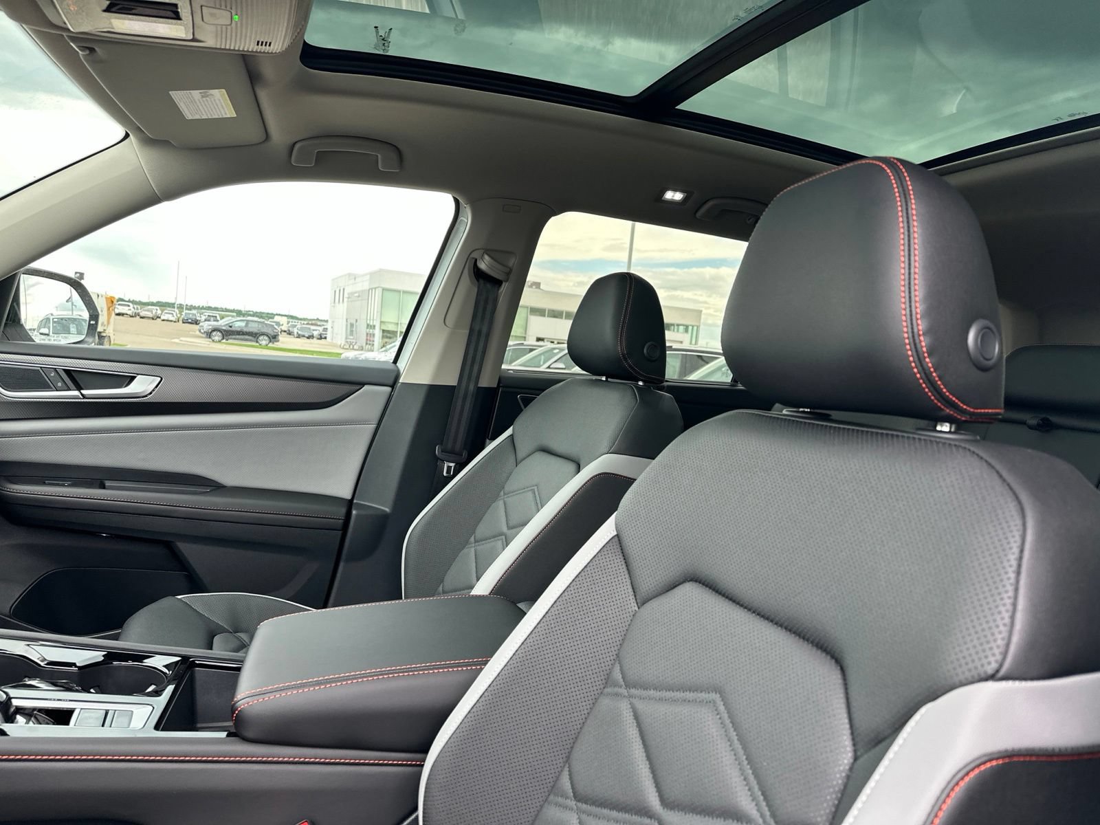 New 2026 Volkswagen Atlas Peak Edition AWD/4WD image 12