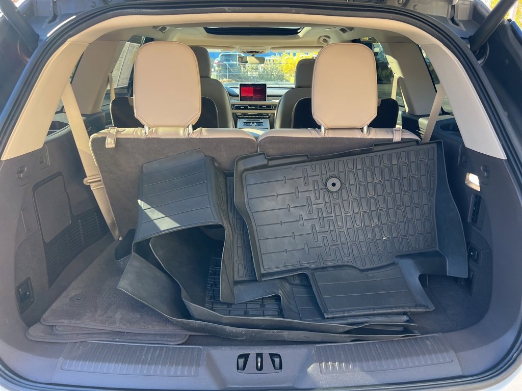 Used 2022 Lincoln Aviator AWD w/ Premium Package image 28