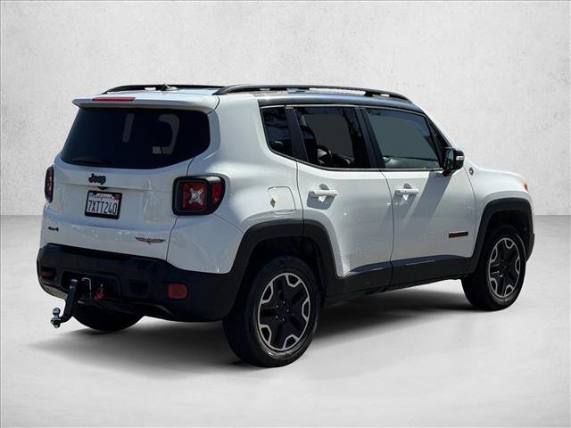 Used 2016 Jeep Renegade Trailhawk w/ Premium Trailhawk Package image 5