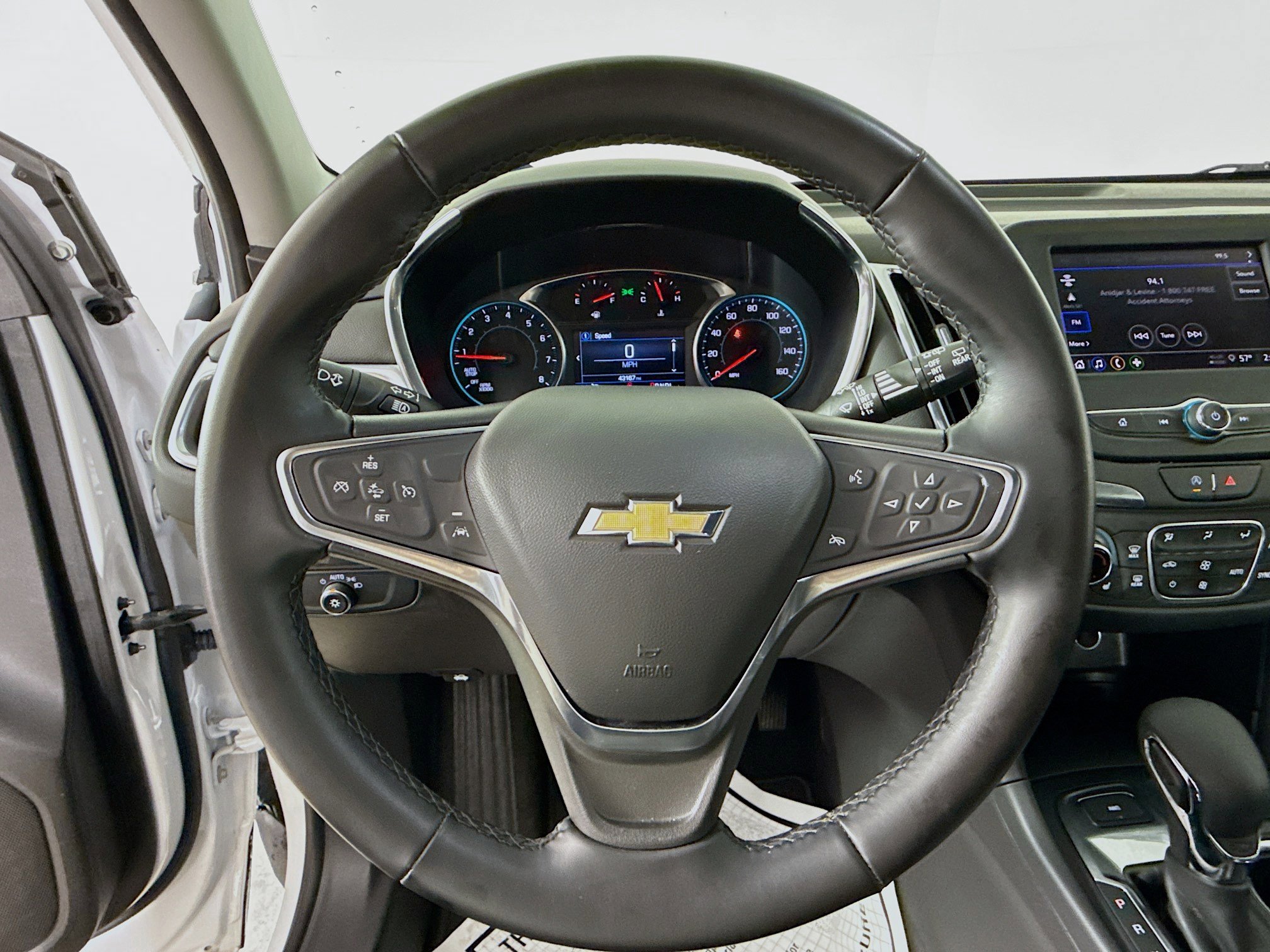 Used 2024 Chevrolet Equinox LT image 11