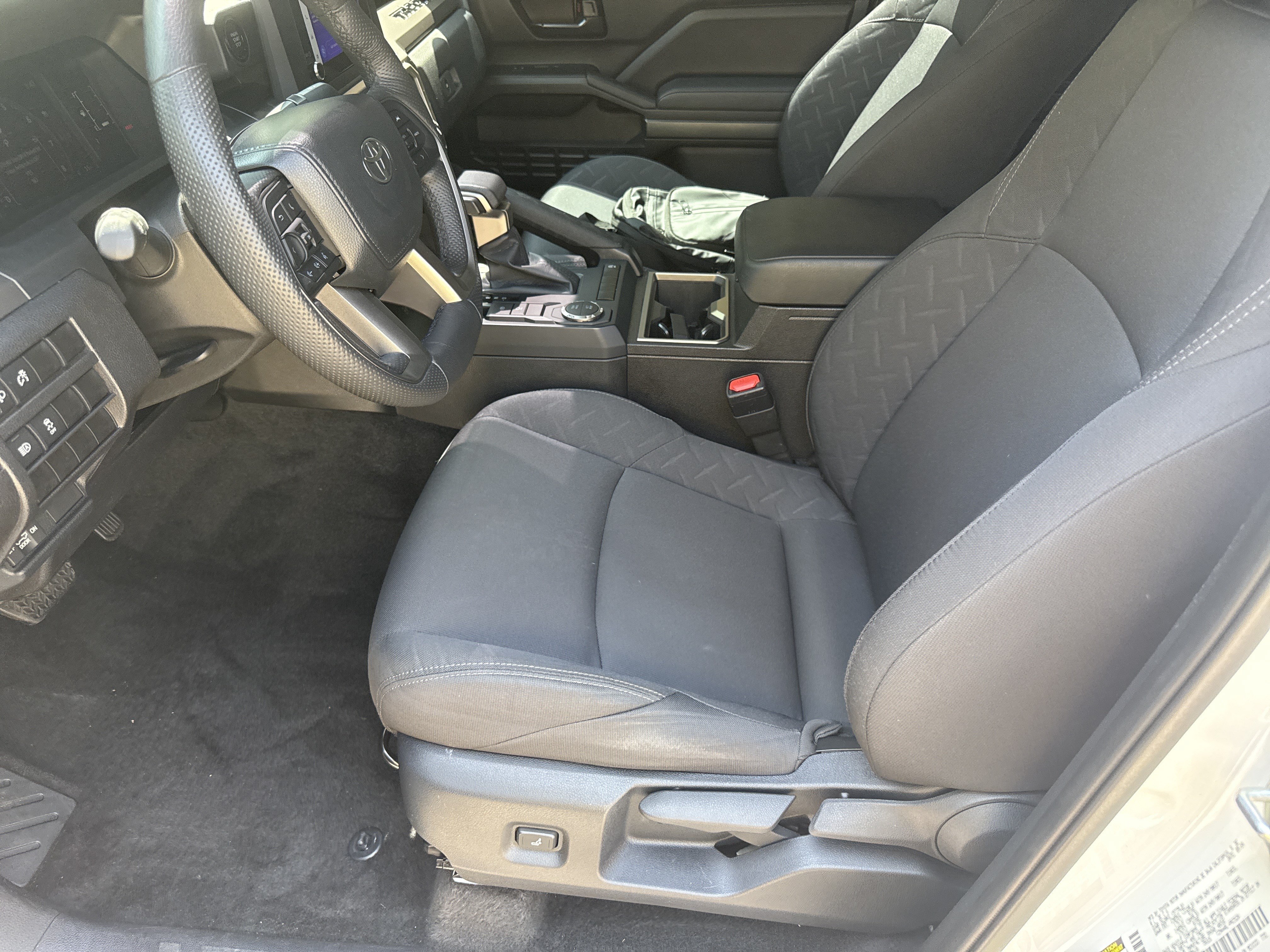 Used 2024 Toyota Tacoma SR5 RWD image 9