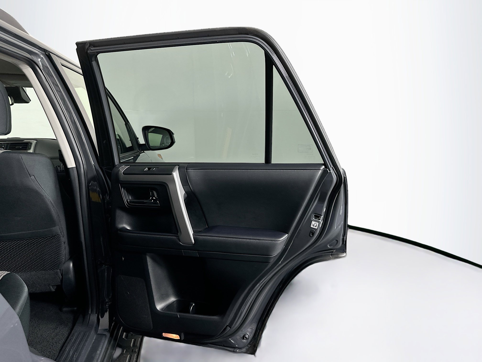 Used 2024 Toyota 4Runner SR5 image 29