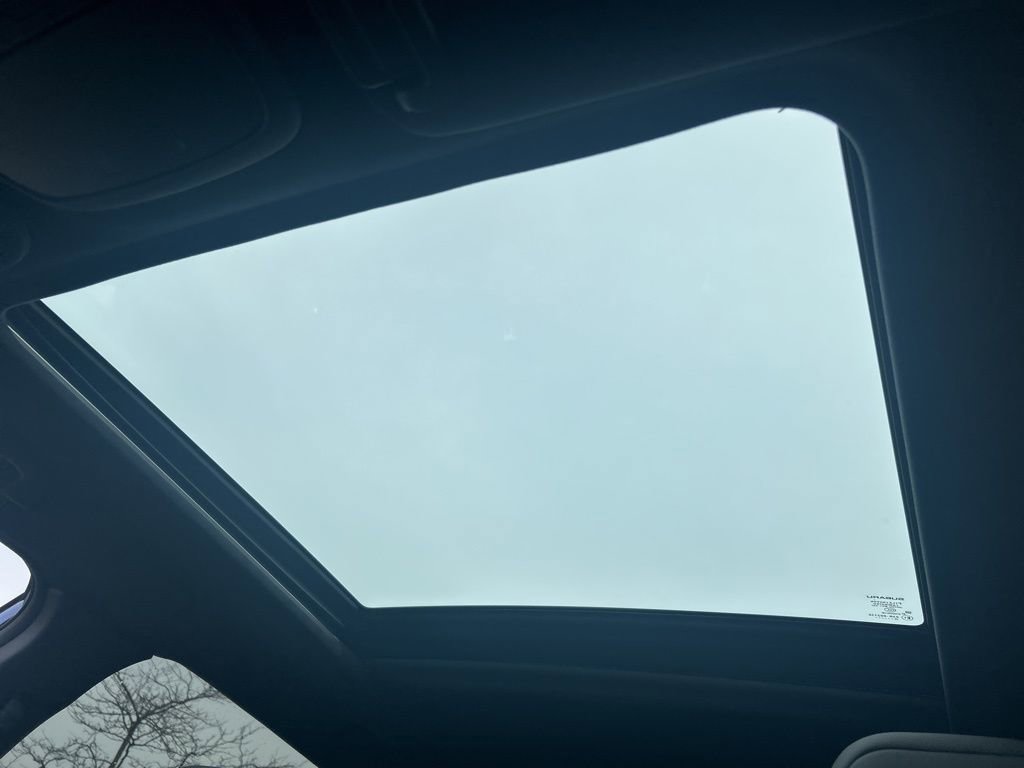 Used 2025 Subaru Forester Limited image 11