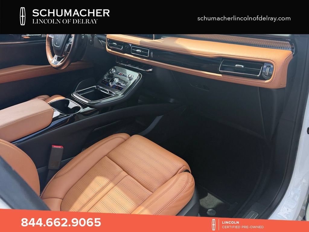 Used 2023 Lincoln Nautilus Black Label w/ Class II Trailer Tow Package AWD/4WD image 17