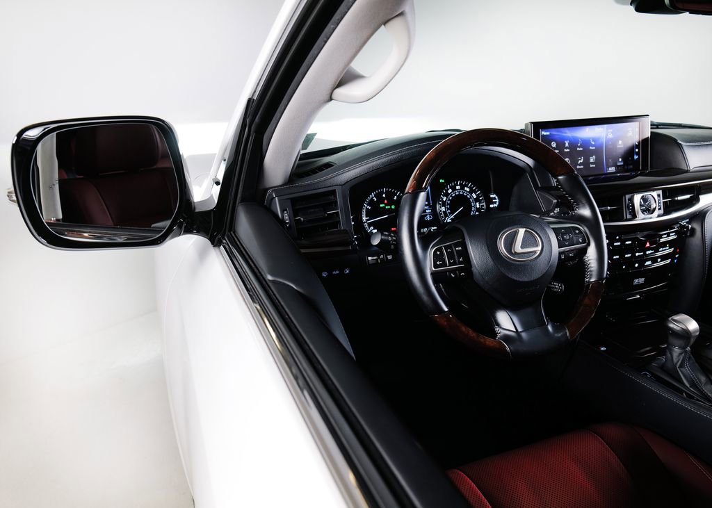 Used 2018 Lexus LX 570 4WD image 29