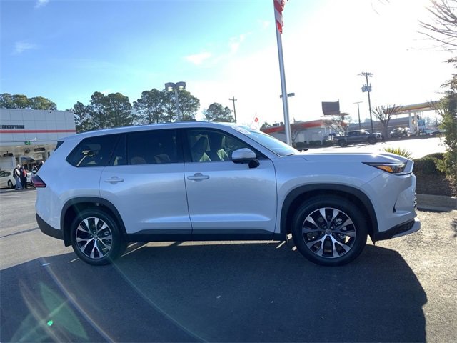 Used 2026 Toyota Grand Highlander AWD Hybrid image 9