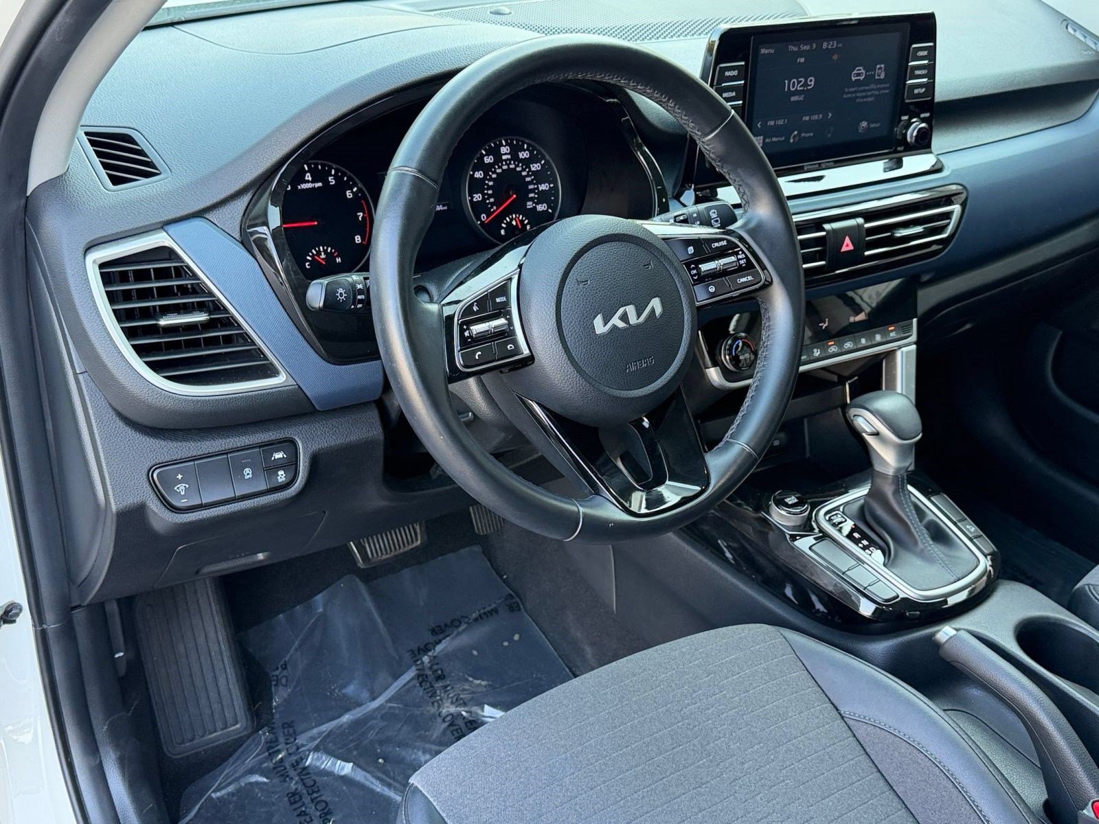Used 2023 Kia Seltos S FWD image 4