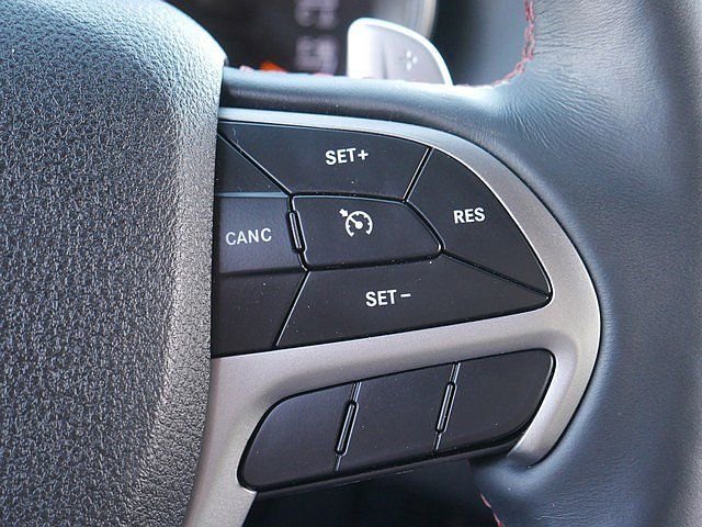 Used 2018 Jeep Grand Cherokee Trailhawk w/ Trailhawk Luxury Group AWD/4WD image 31