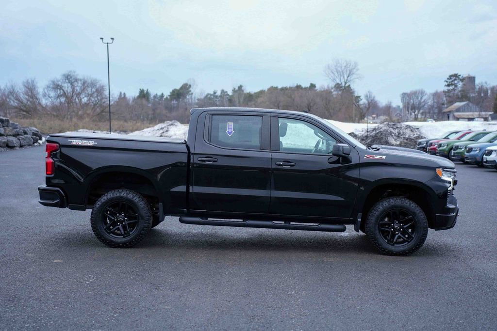 Used 2022 Chevrolet Silverado 1500 LT Trail Boss w/ Convenience Package II image 4