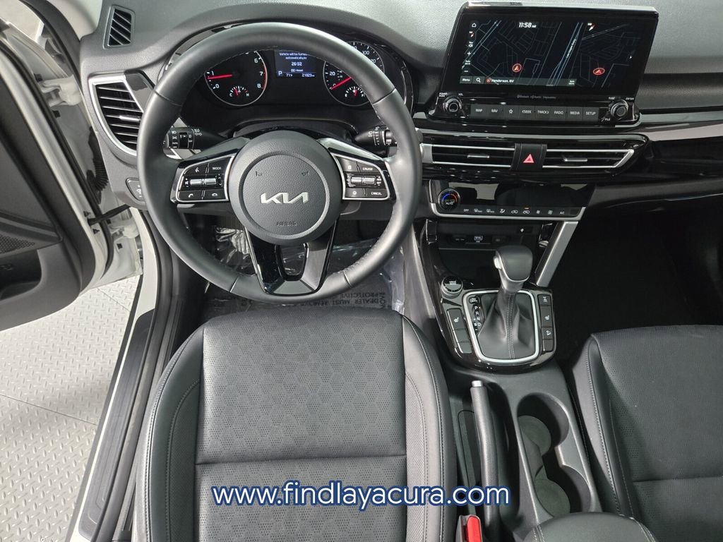 Used 2023 Kia Seltos EX image 15
